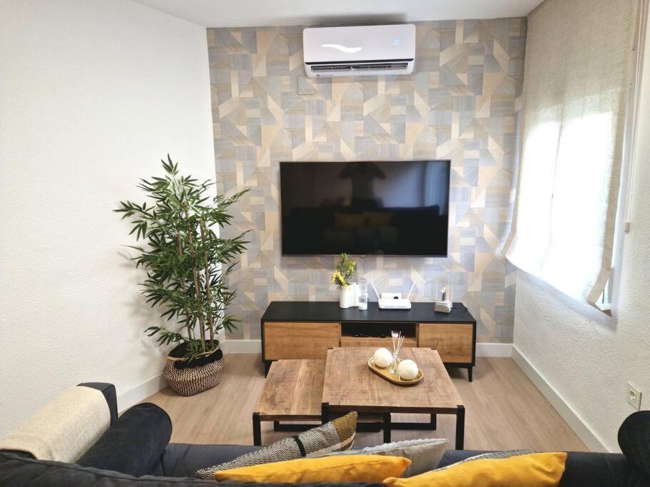 Apartamento Apartamento Plaza Cervantes Jaén Exterior foto