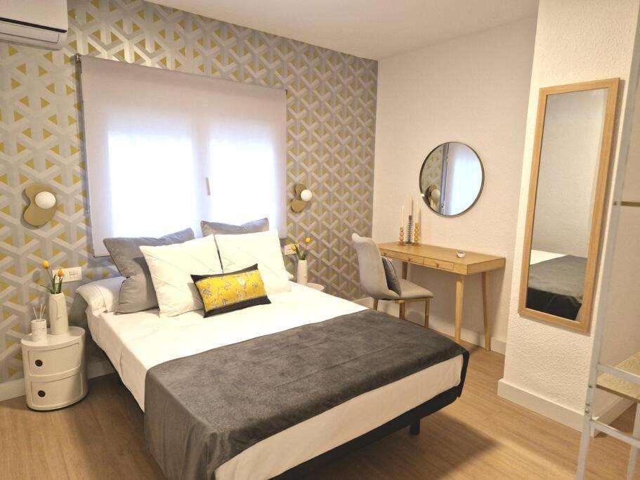 Apartamento Apartamento Plaza Cervantes Jaén Exterior foto