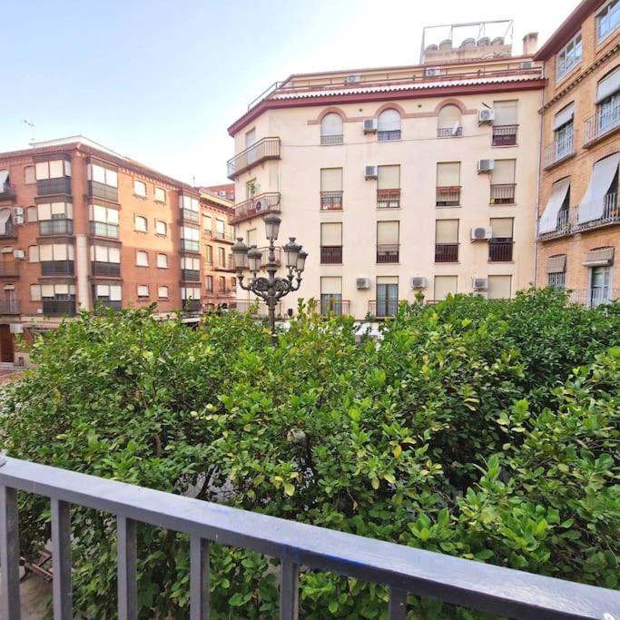 Apartamento Apartamento Plaza Cervantes Jaén Exterior foto